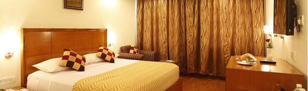 Hotel Kalinga Ashok Bhubaneswar Bagian luar foto